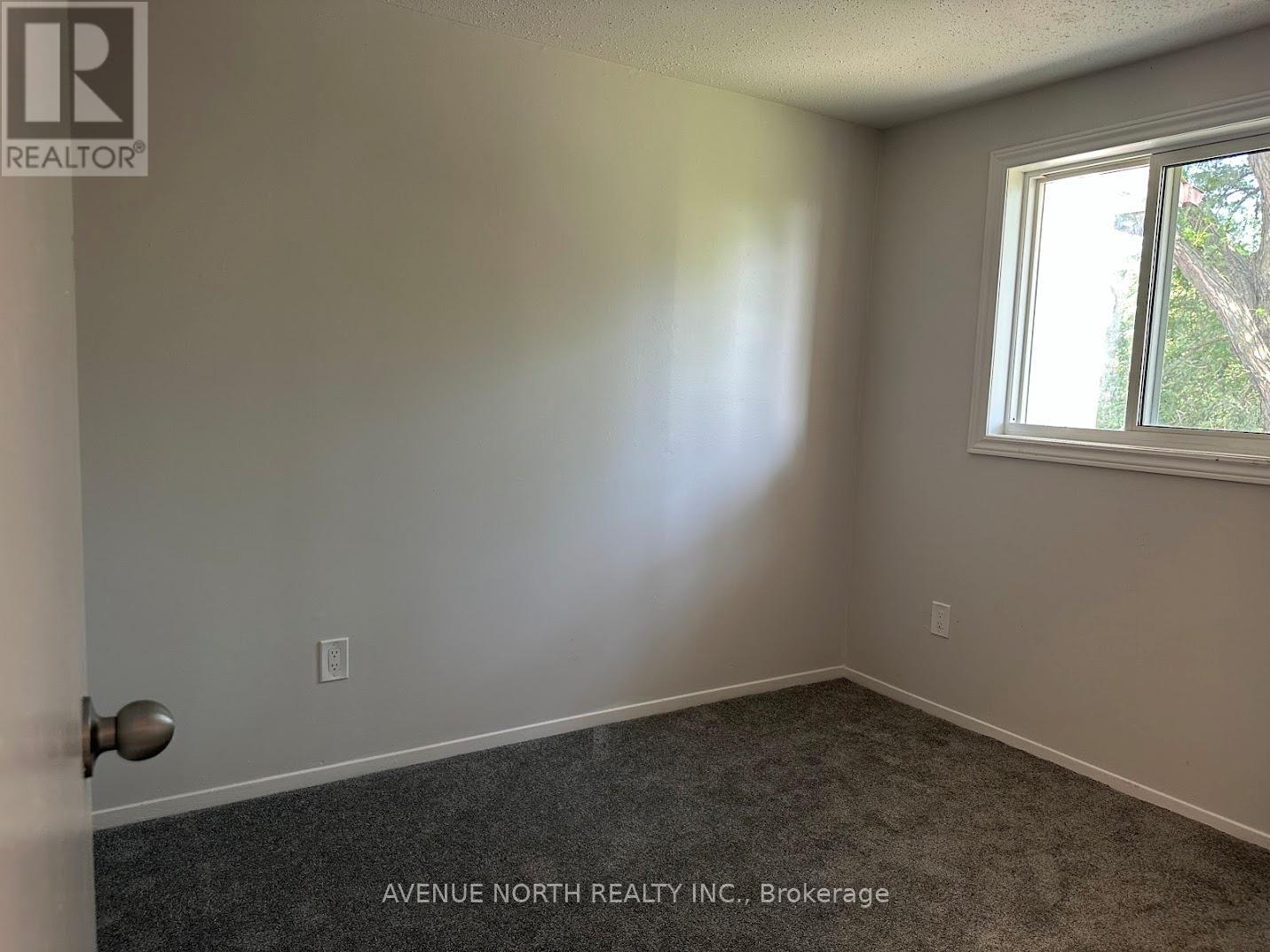 3 - 1408 Foxwell Street