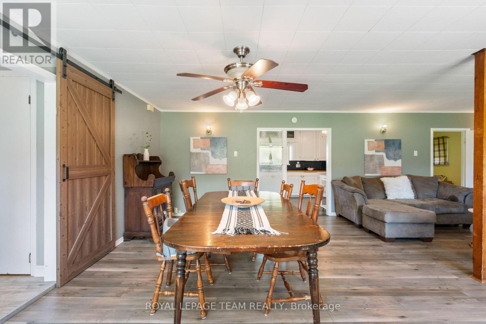 12135 County Road 2 Road