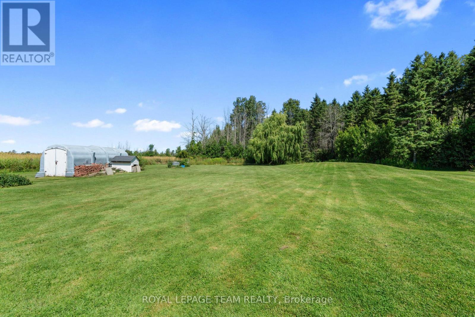 12135 County Road 2 Road