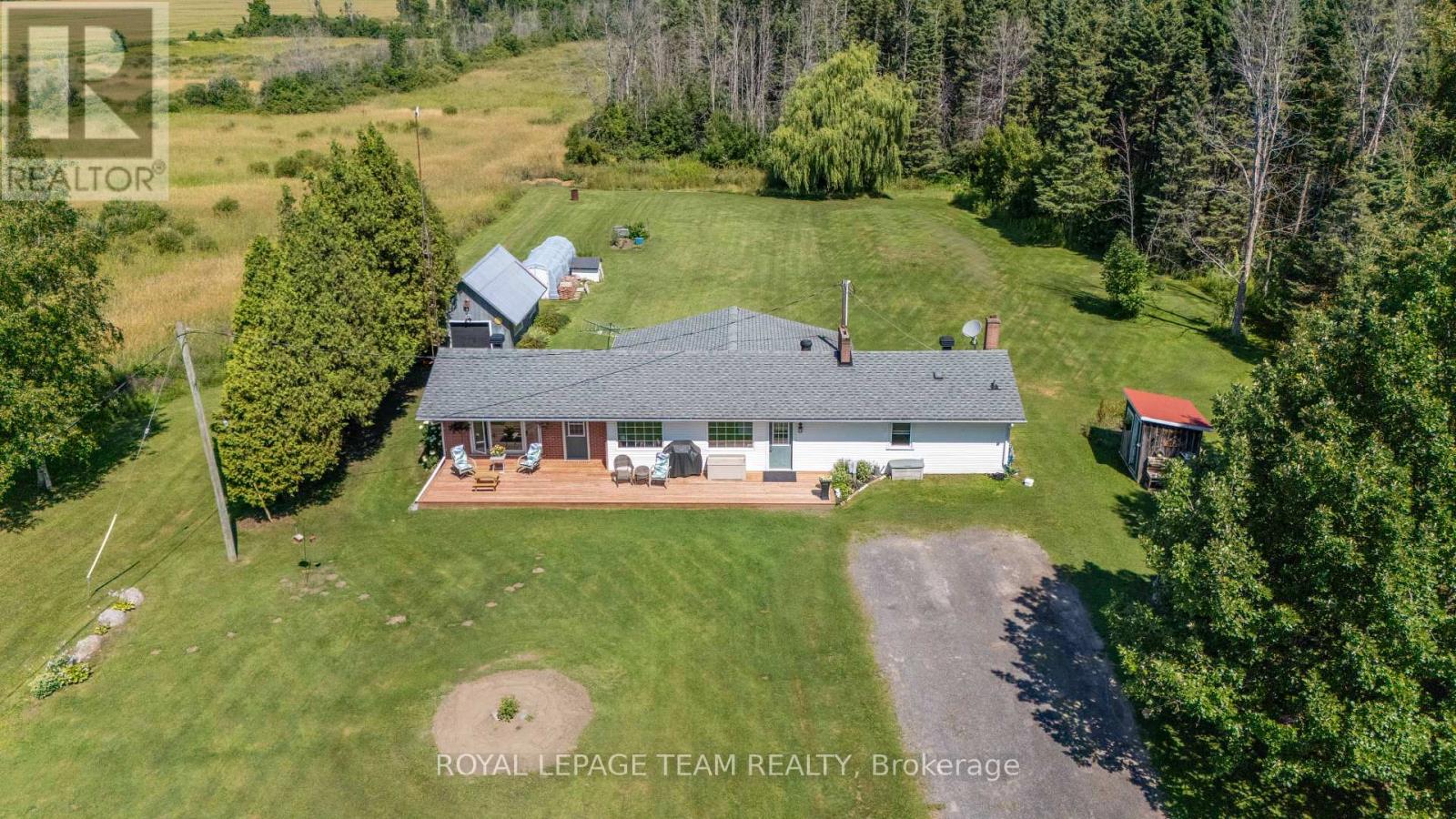 12135 County Road 2 Road