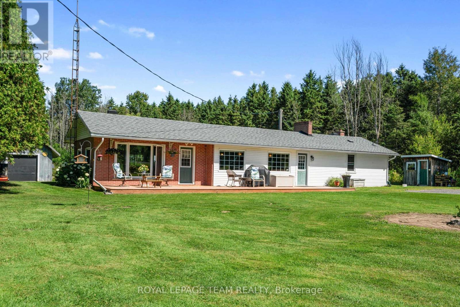 12135 County Road 2 Road