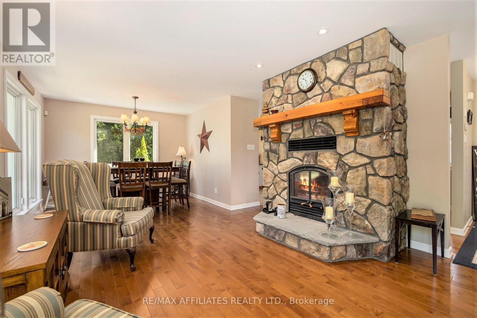 8185 Jock Trail