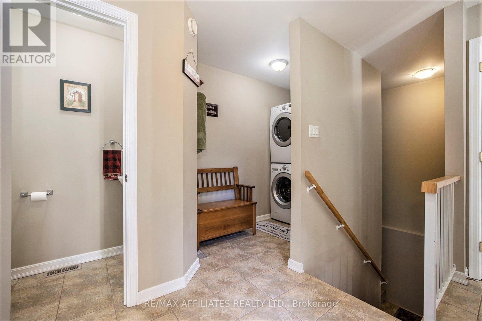 8185 Jock Trail