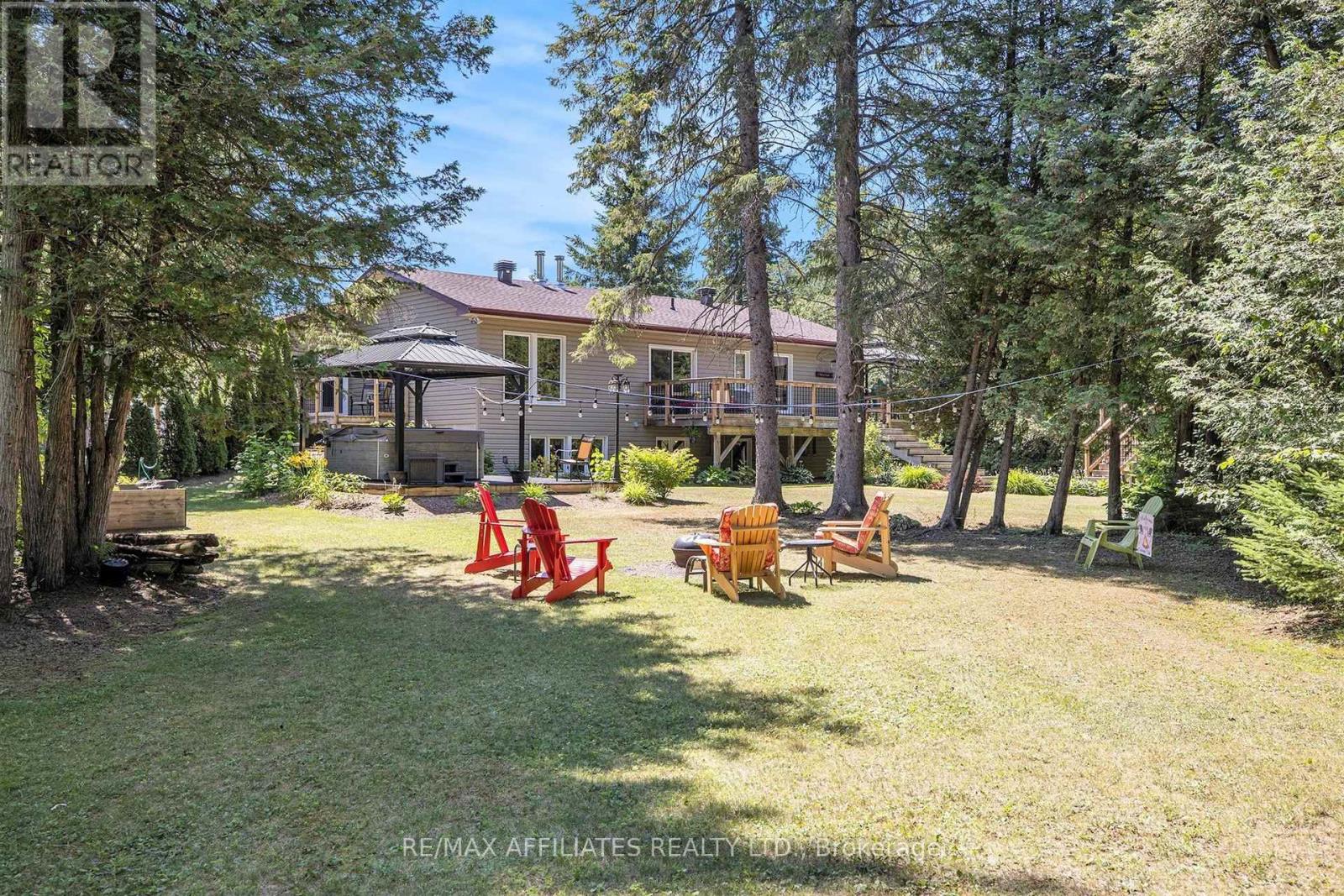 8185 Jock Trail