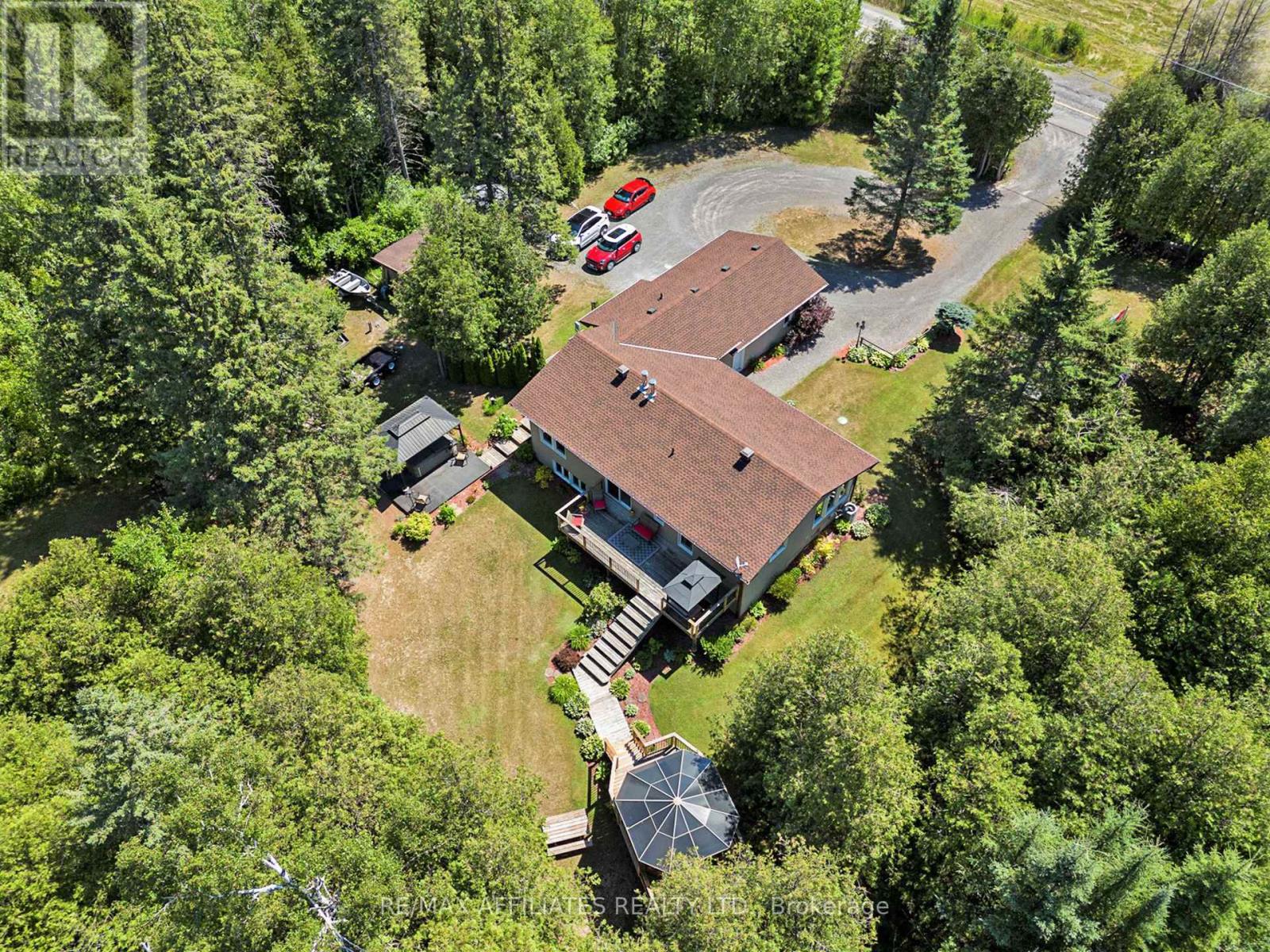 8185 Jock Trail