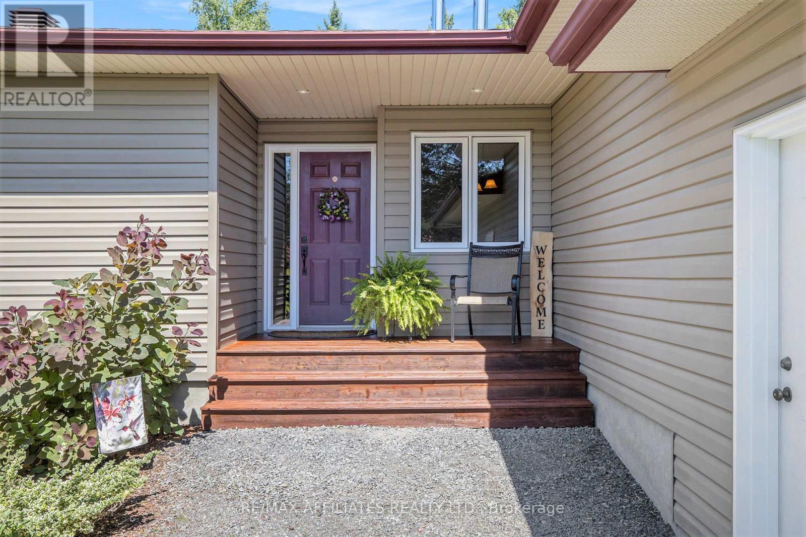 8185 Jock Trail