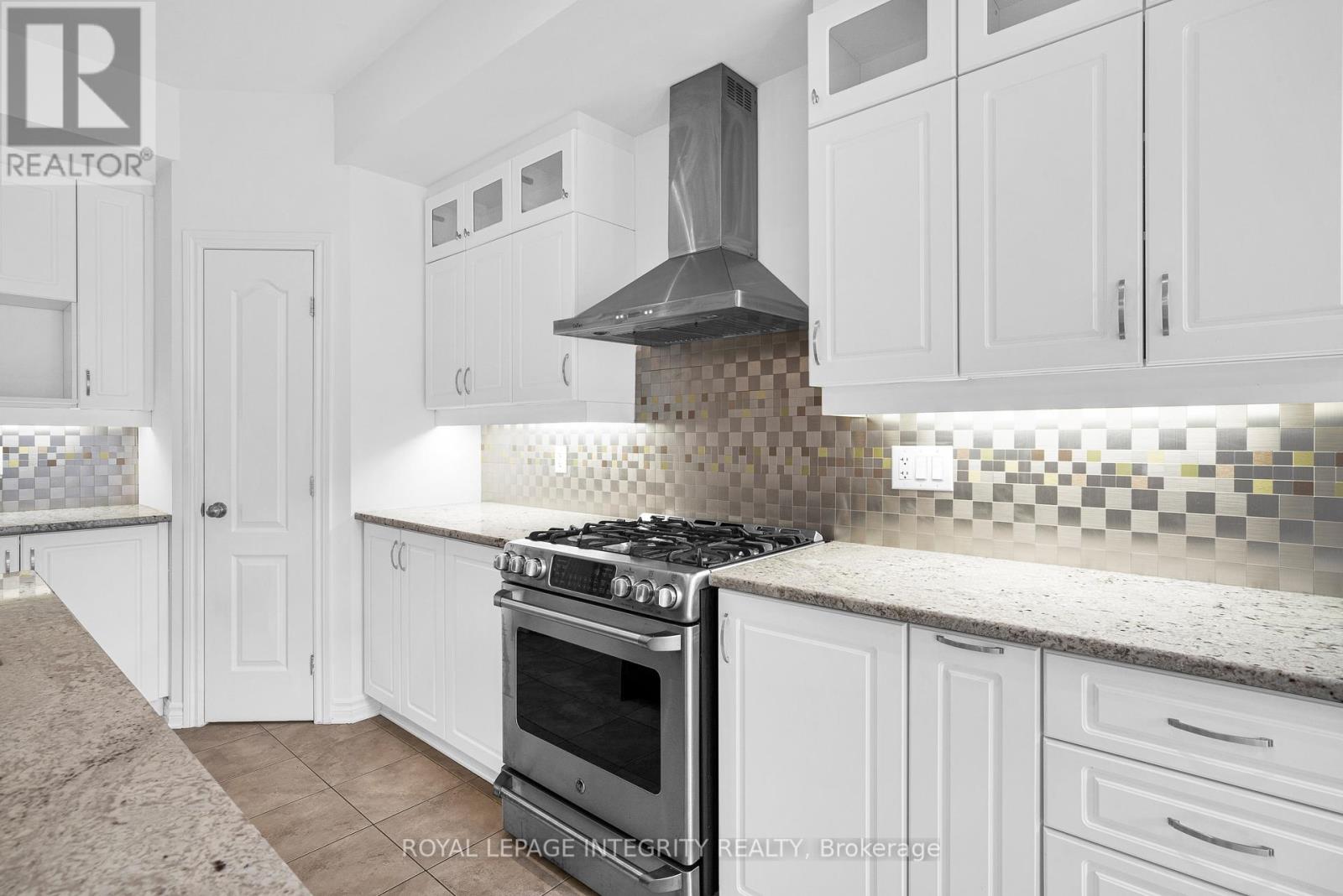 216 Cooks Mill Crescent