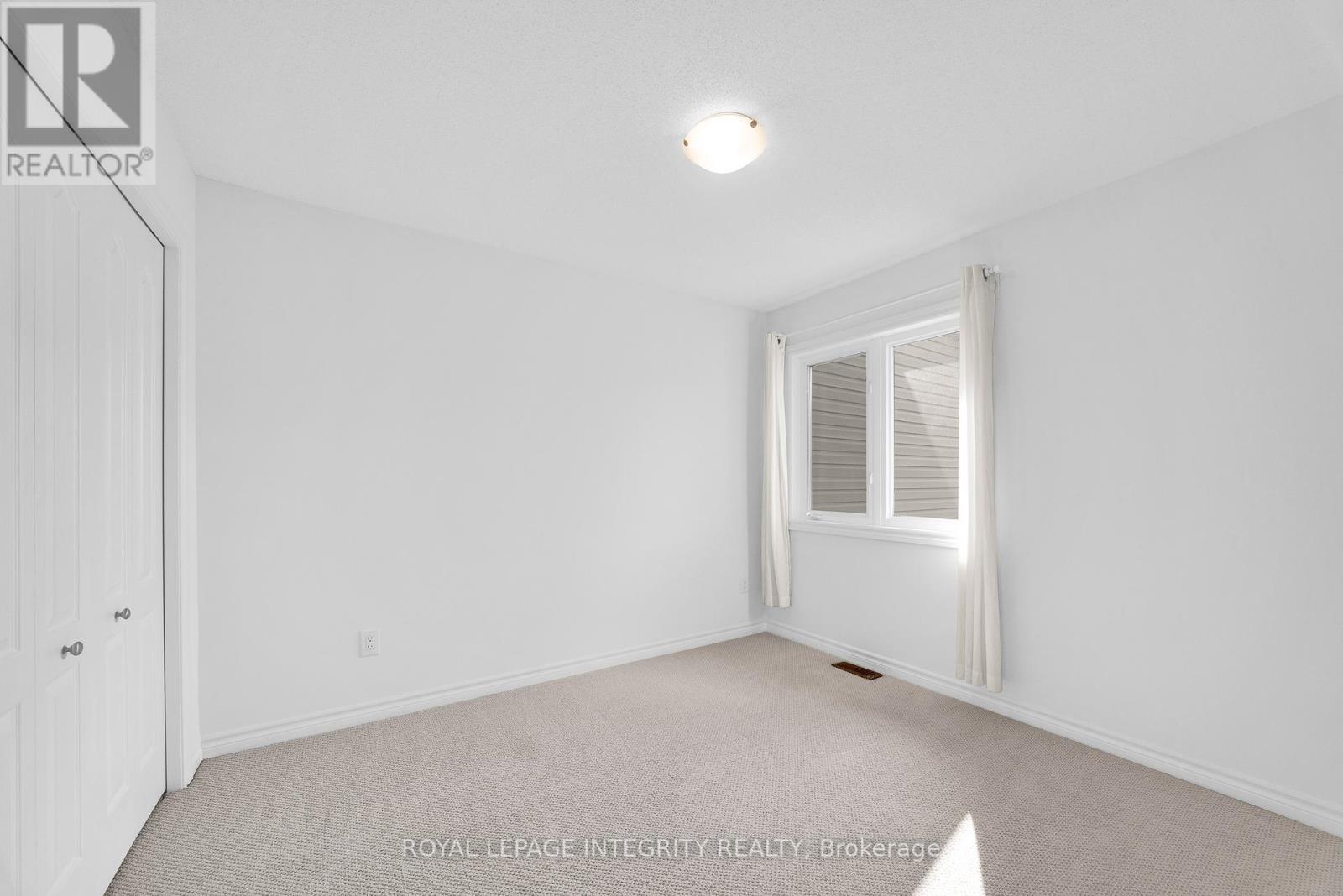 216 Cooks Mill Crescent