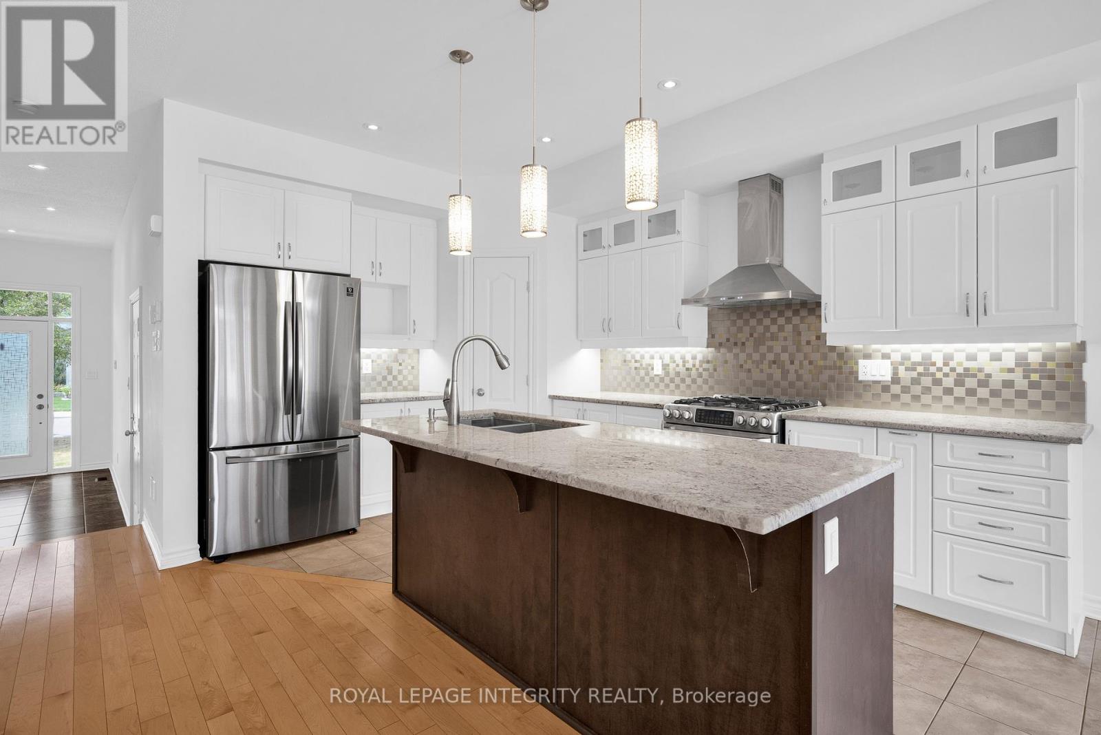 216 Cooks Mill Crescent