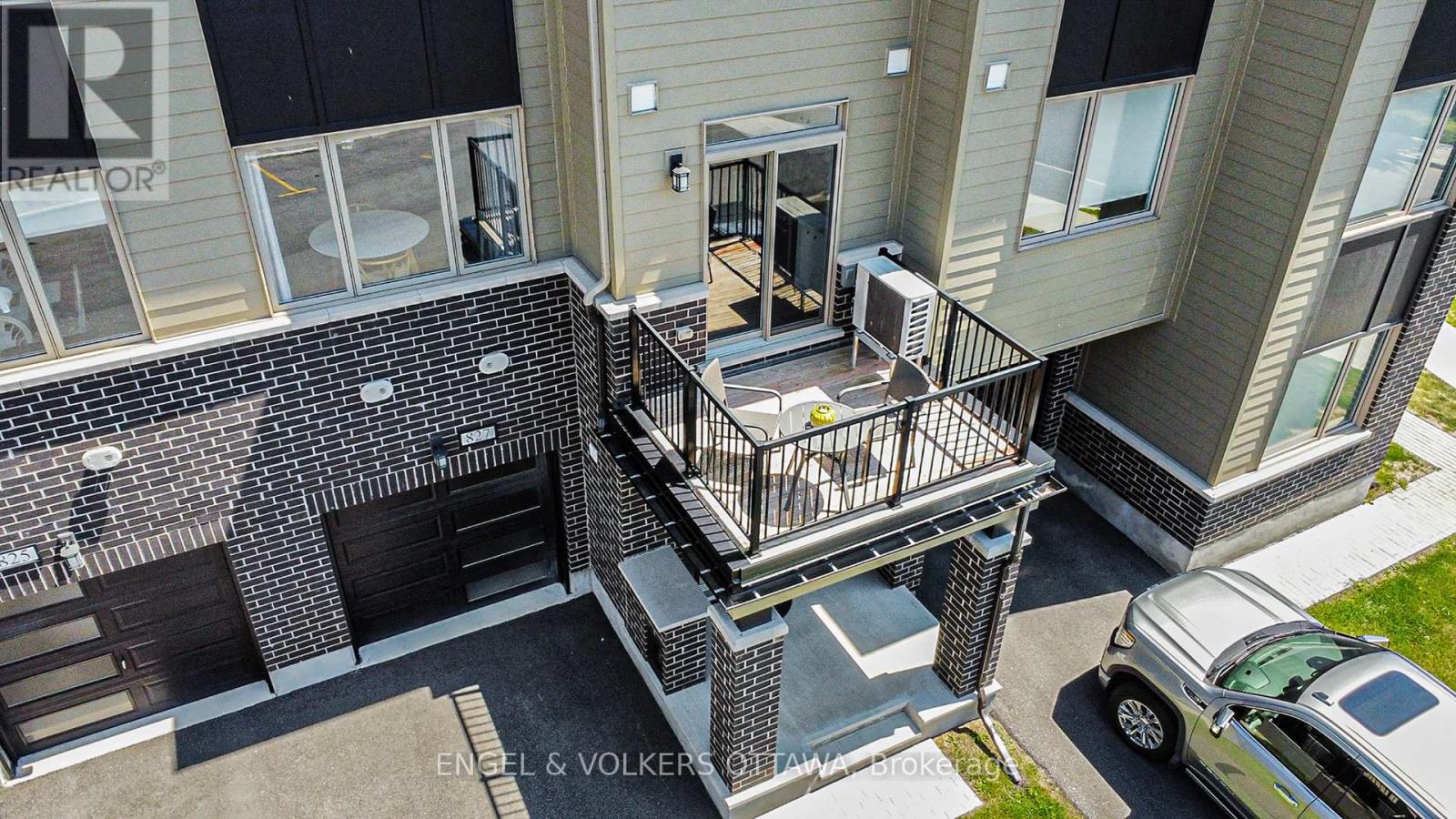 827 Kiniw Private