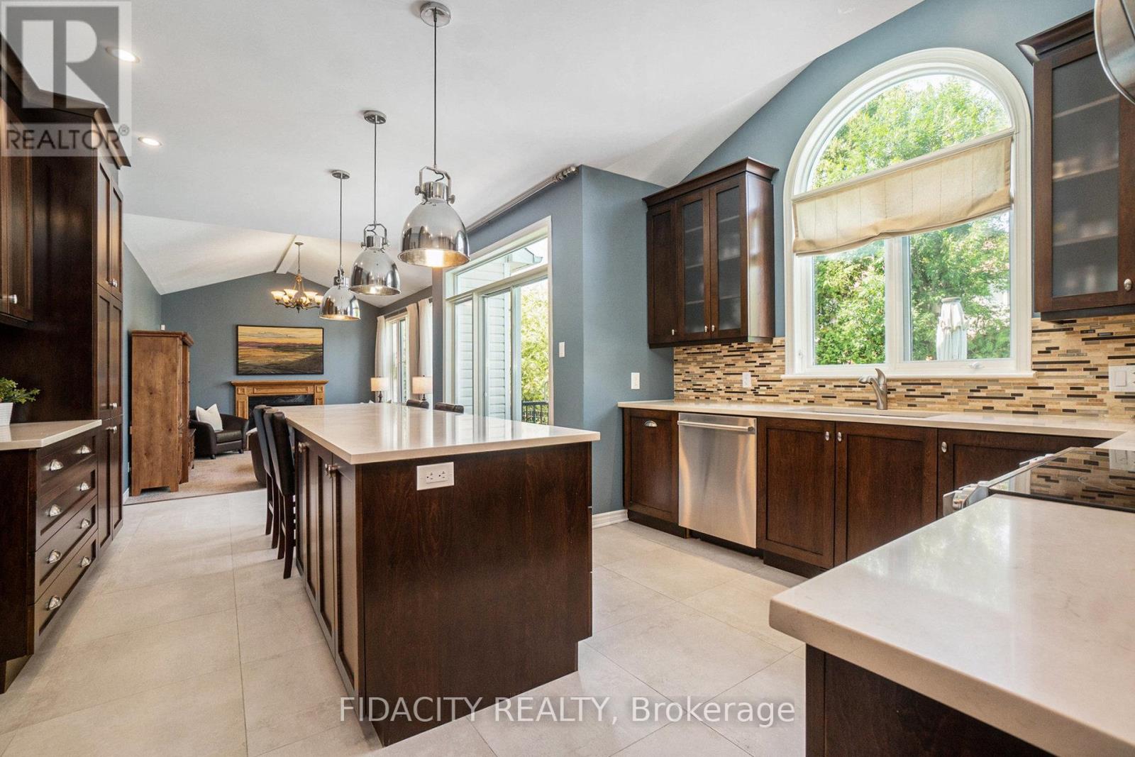 14 Franklin Cathcart Crescent