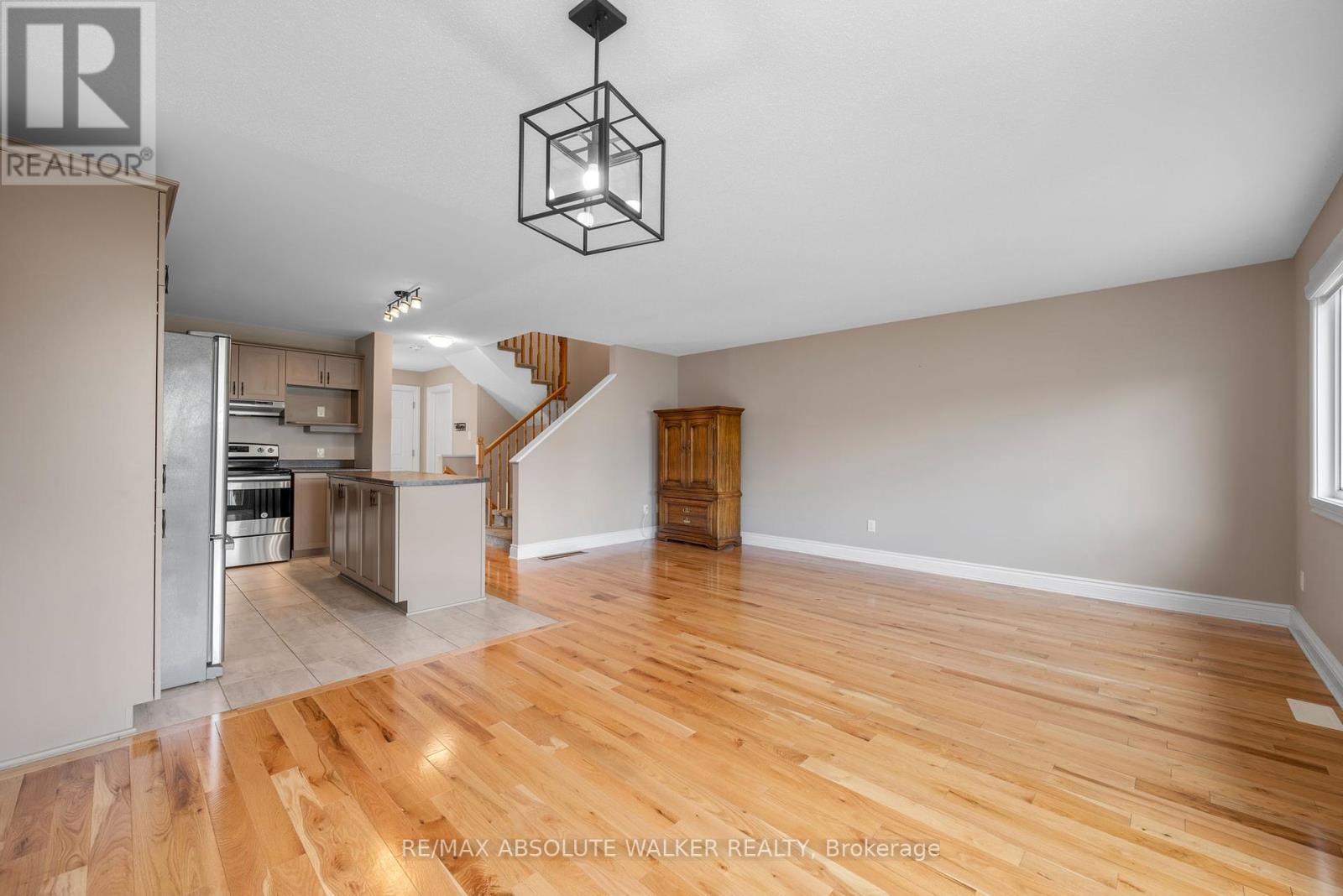 2432 Marble Crescent