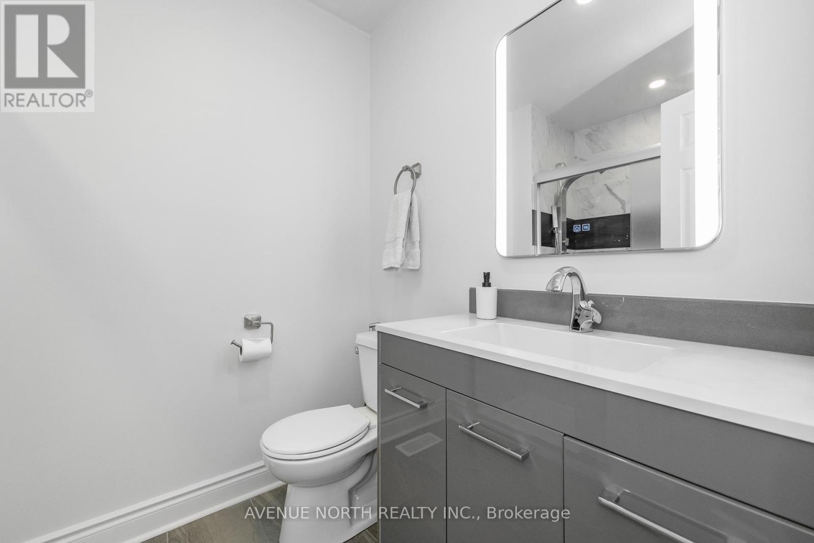 122 Woodbury Crescent