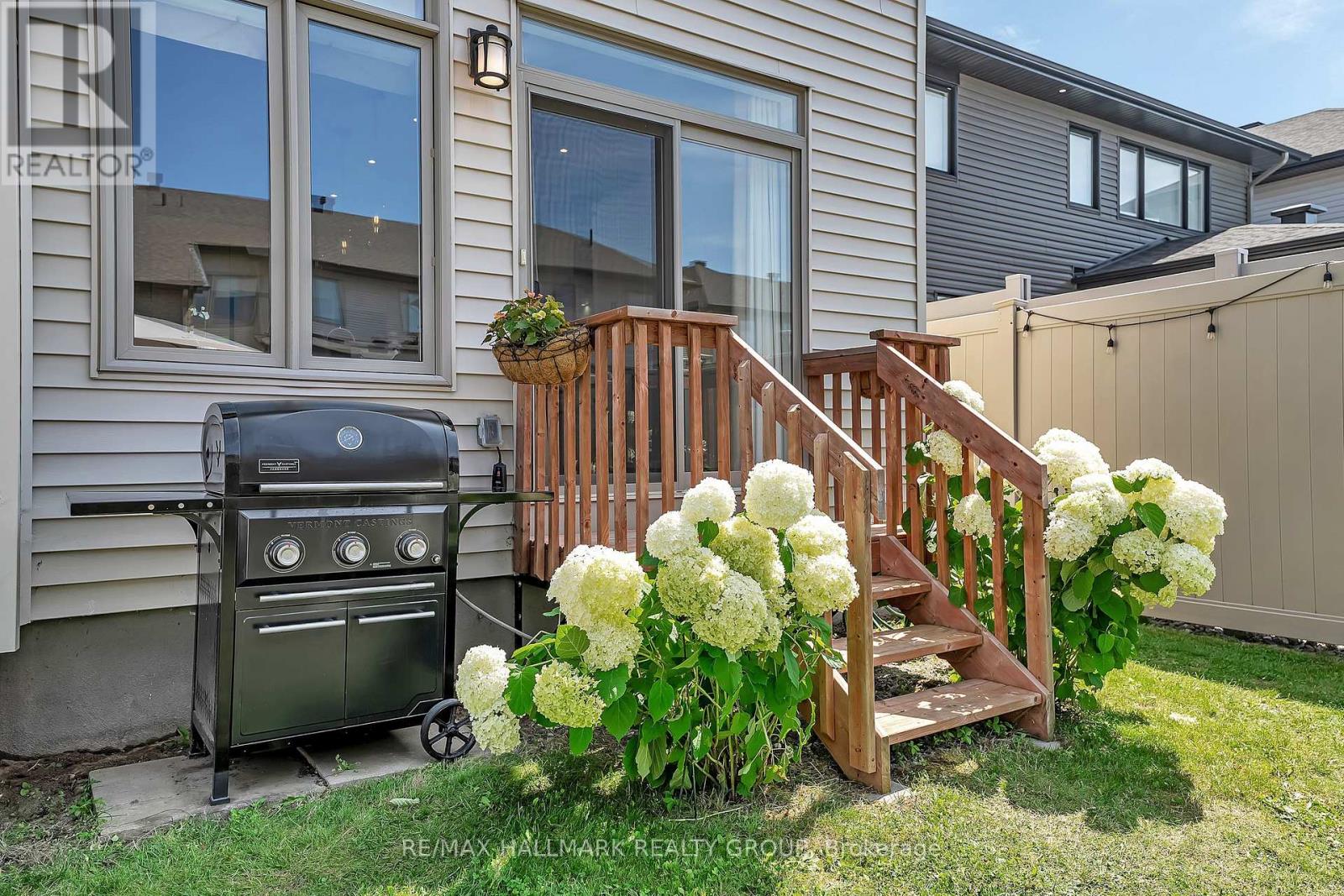 271 Mount Nebo Way