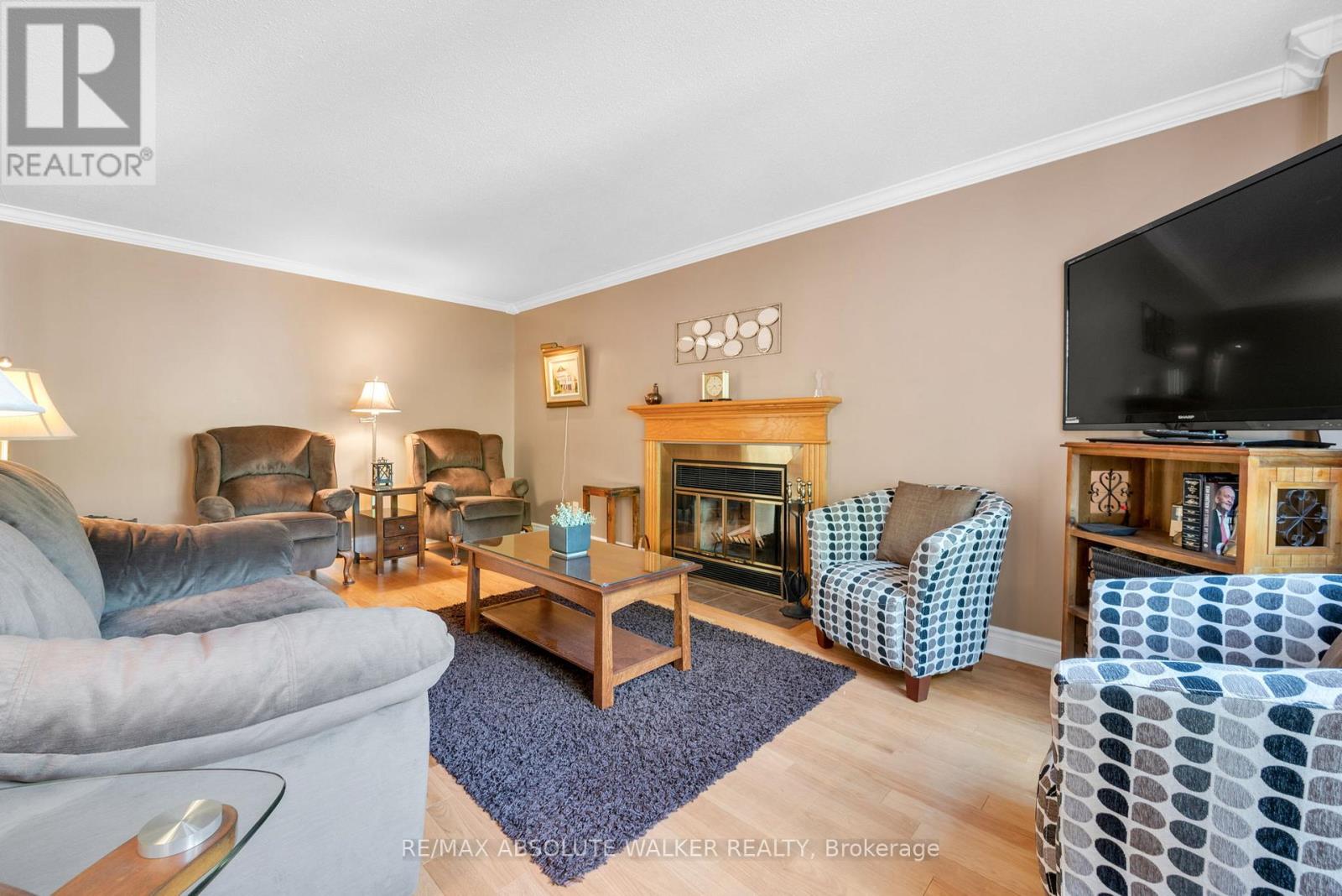 1866 Robinwood Place
