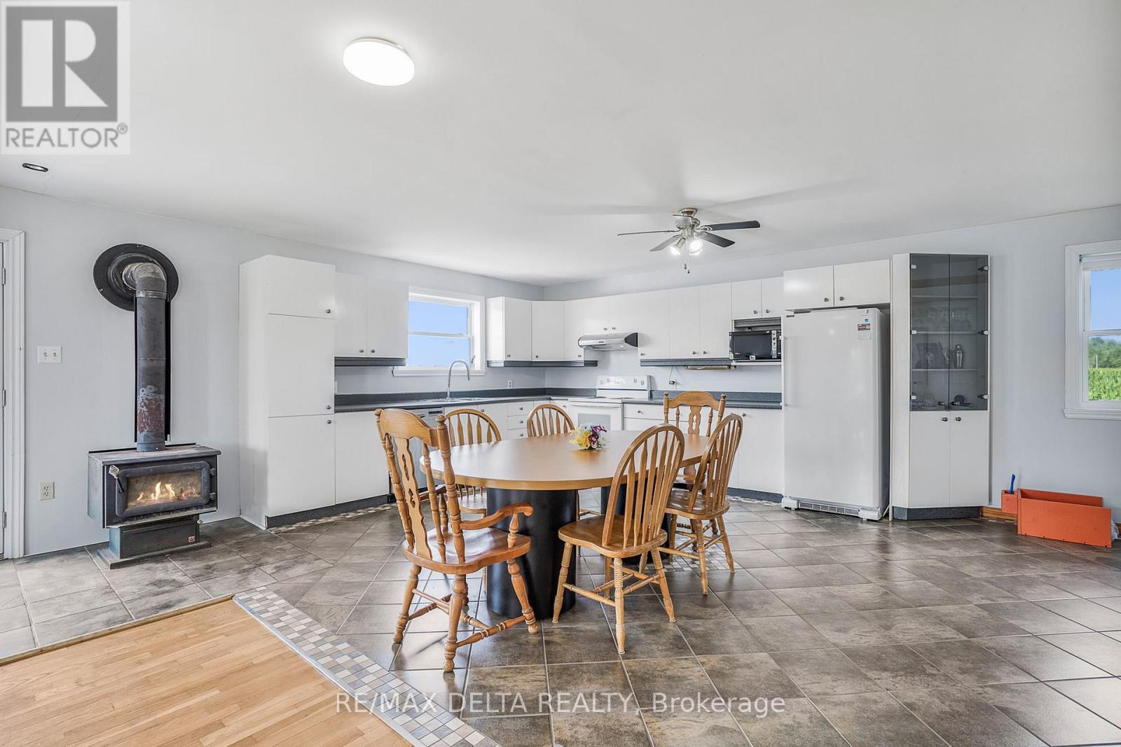 1554 Nixon Road