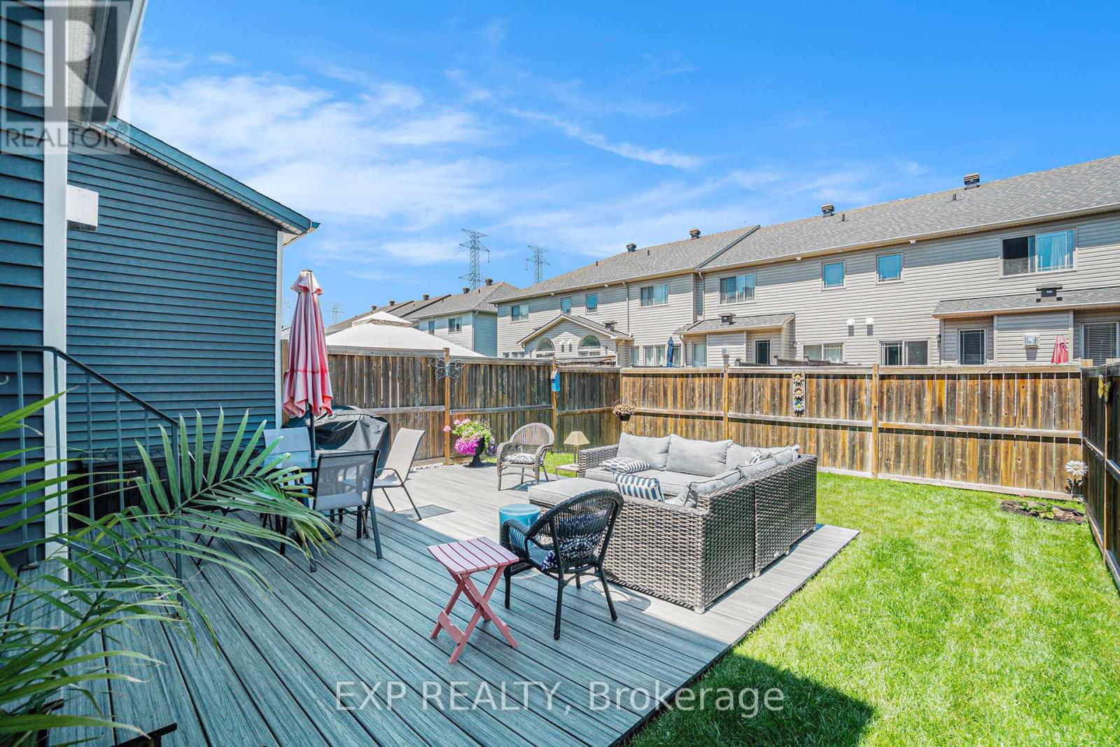 644 Moorpark Avenue