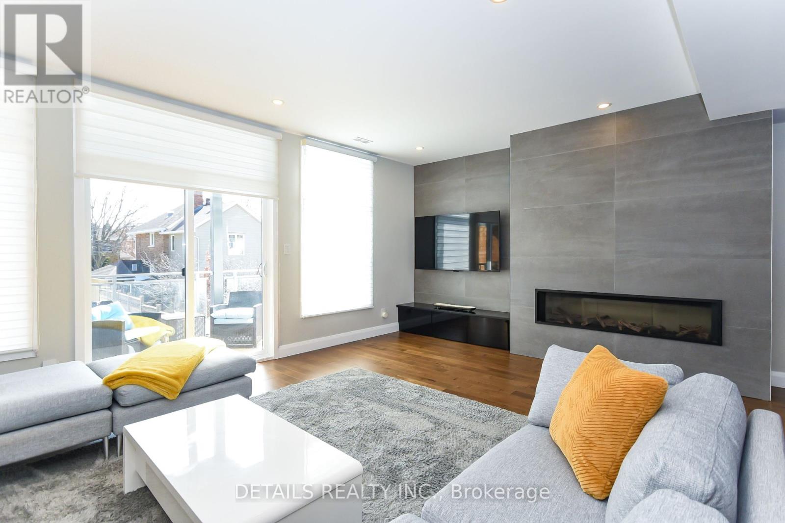 44c Byron Avenue