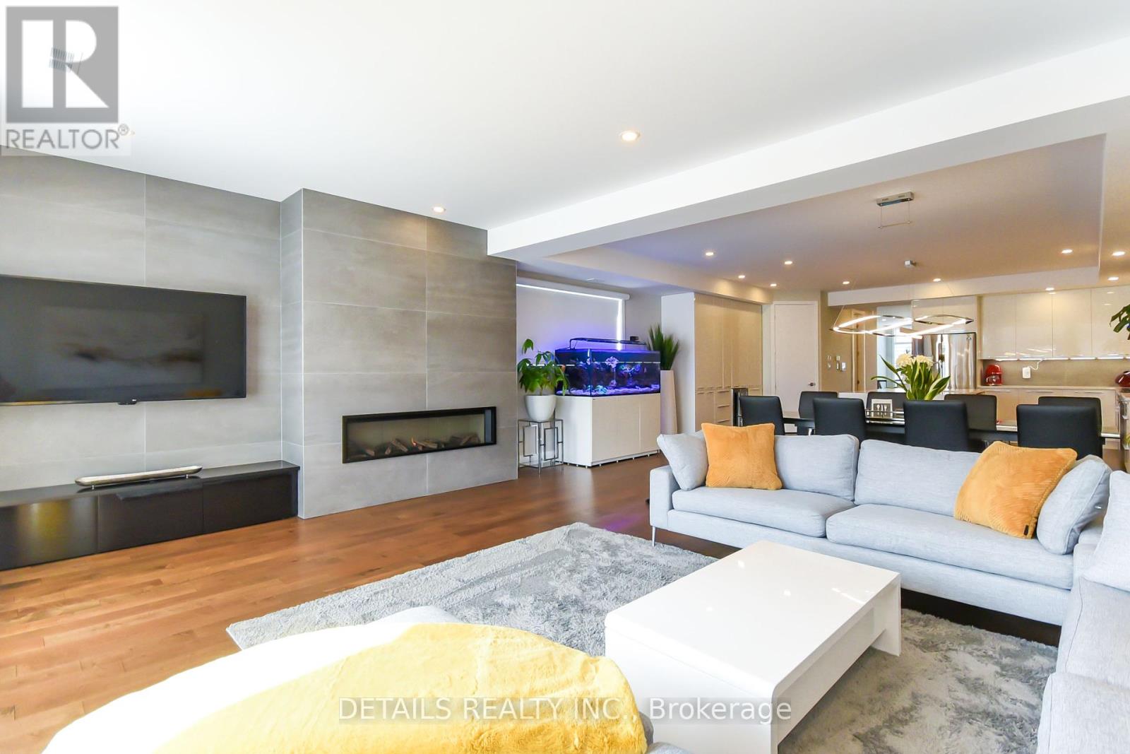 44c Byron Avenue