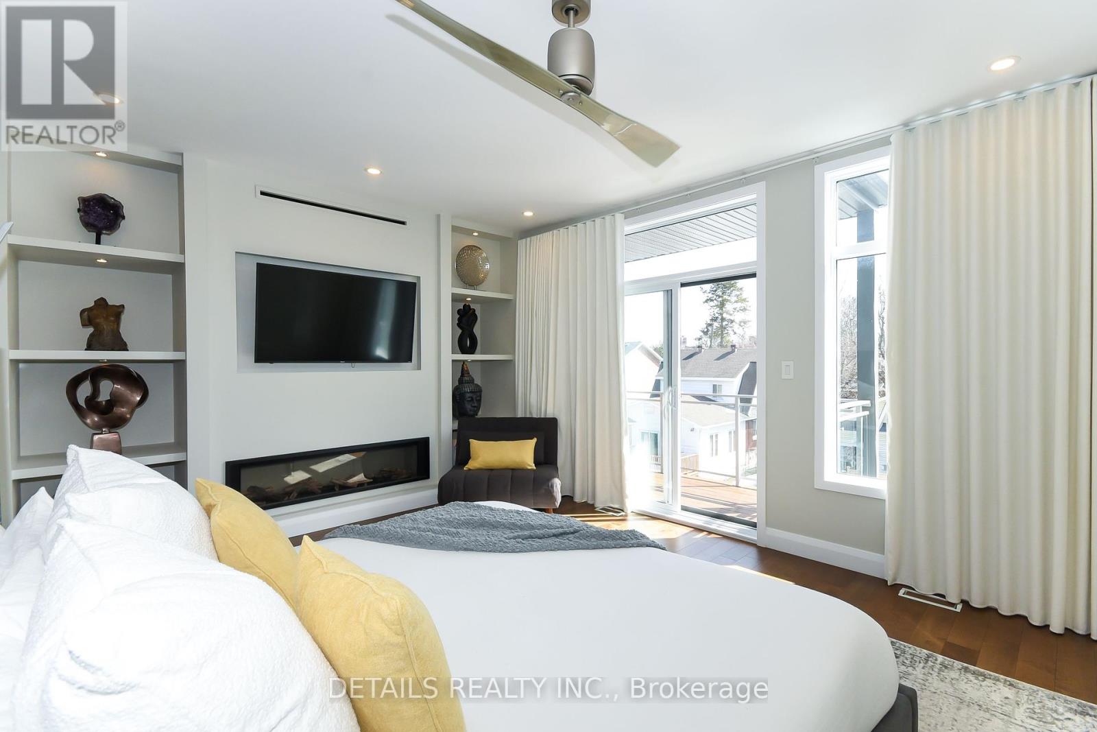 44c Byron Avenue
