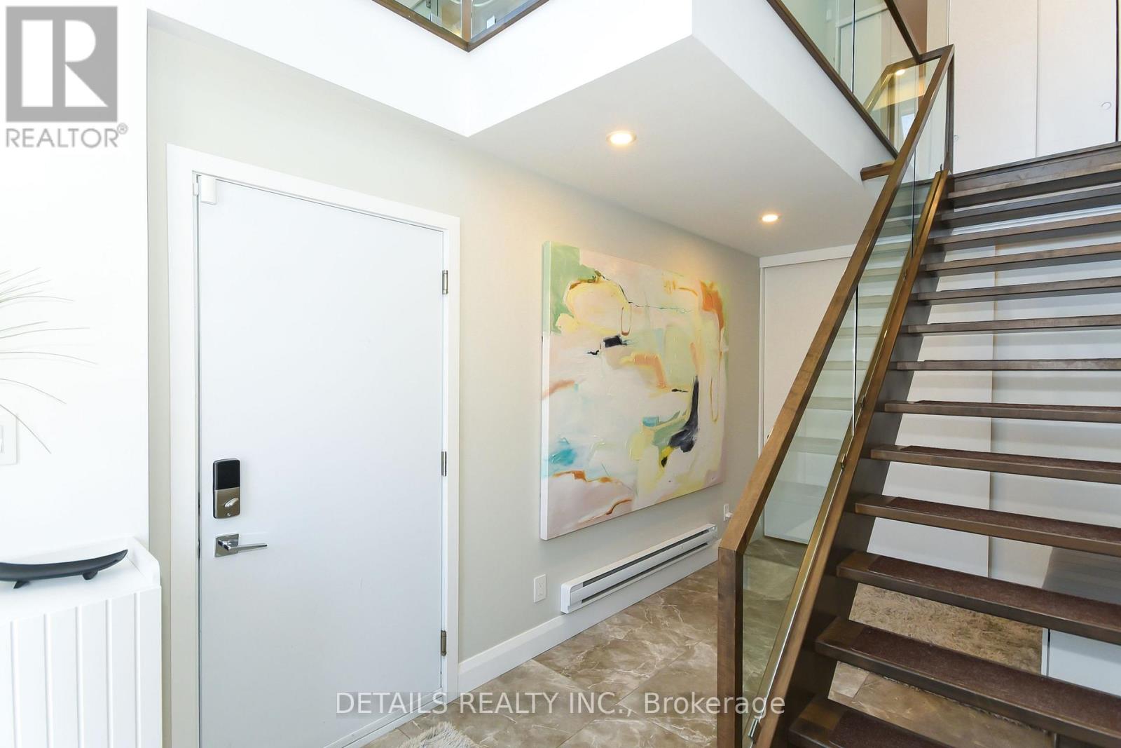 44c Byron Avenue