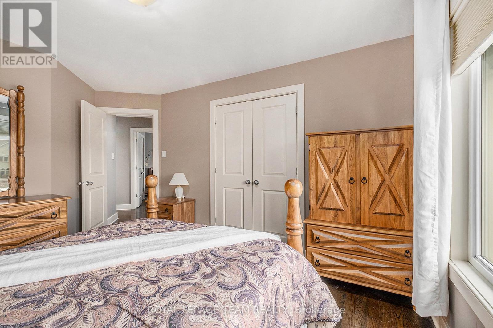 5386 Mansel Crescent