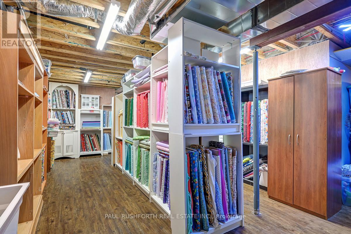701 Du Rivage Street