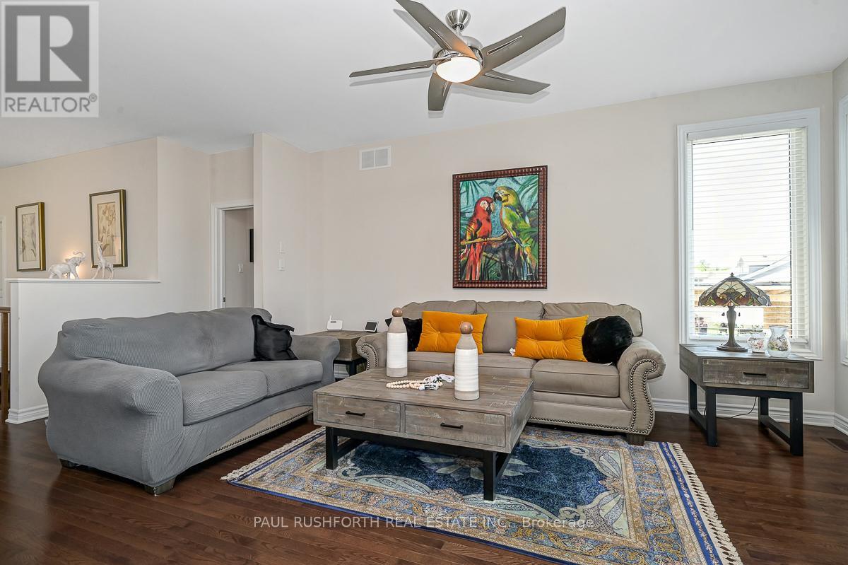 701 Du Rivage Street