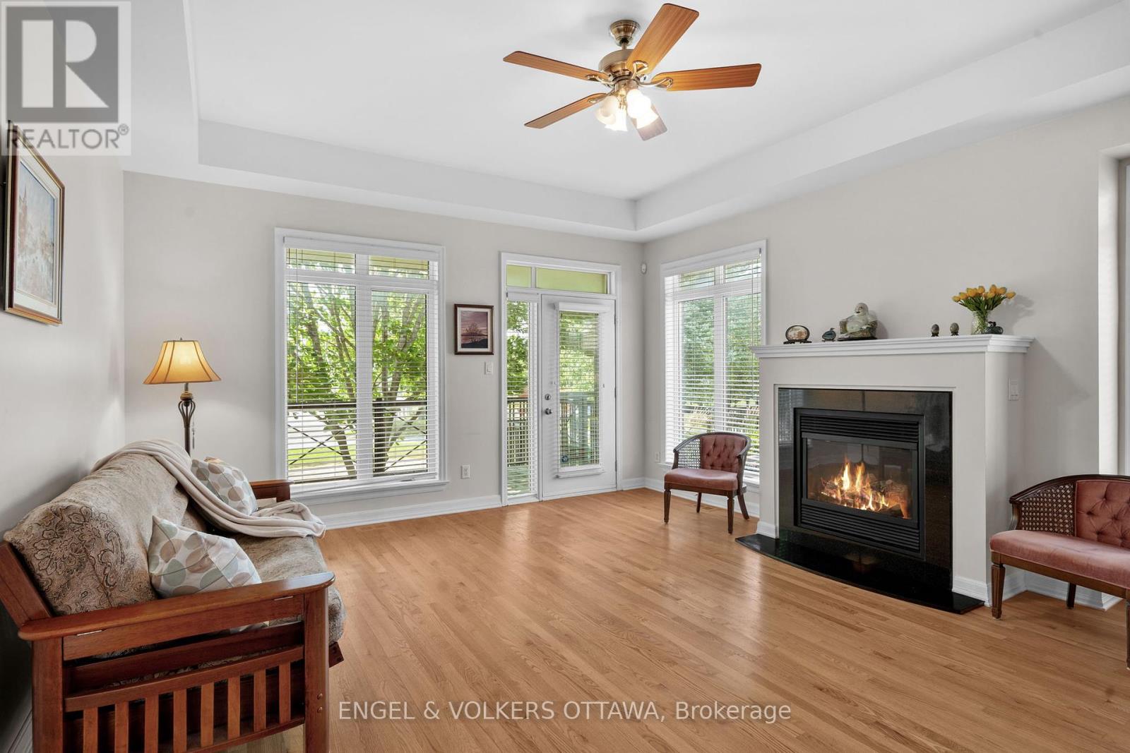 120 Manorhill Private