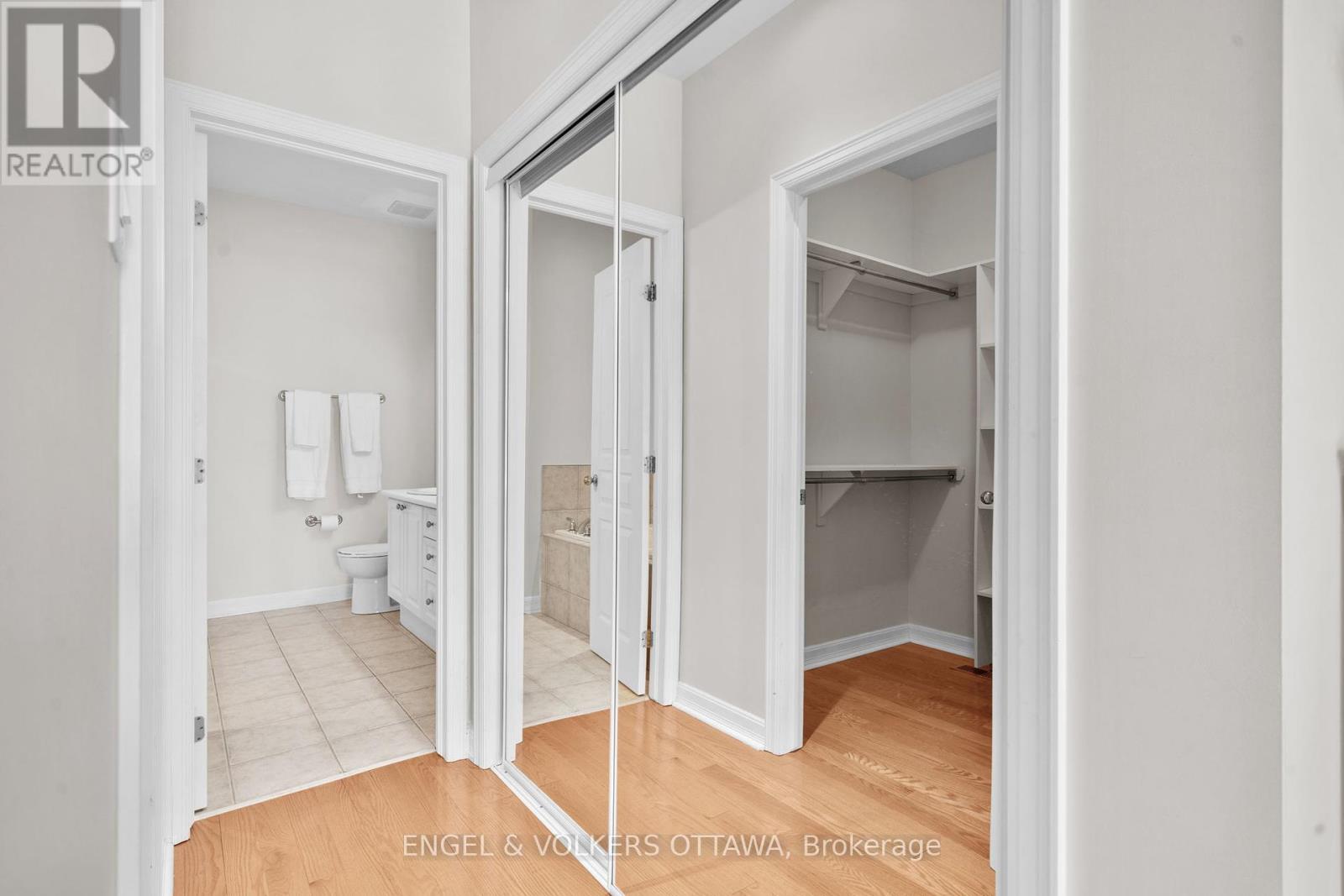 120 Manorhill Private