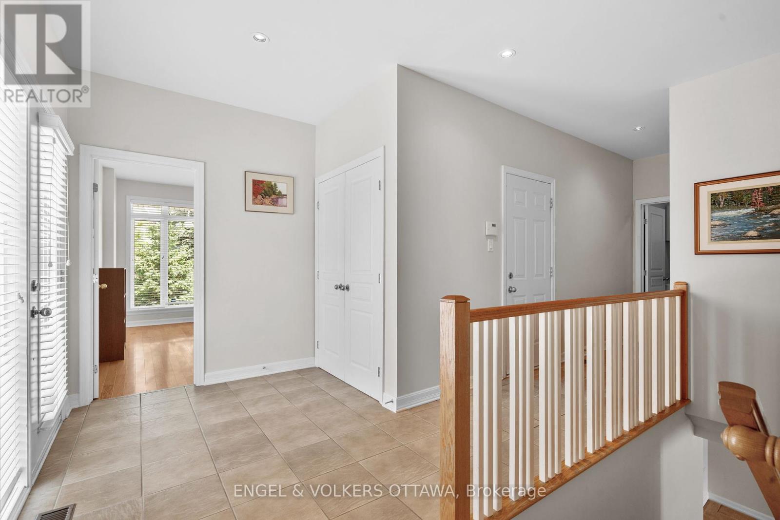 120 Manorhill Private