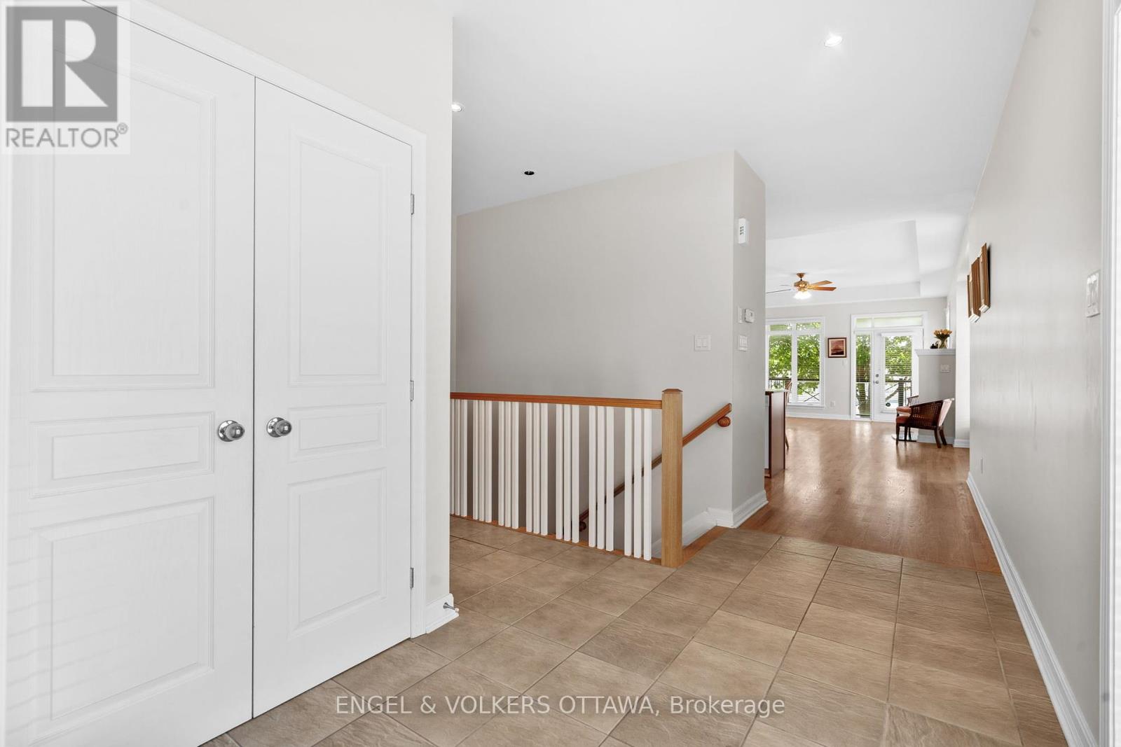 120 Manorhill Private