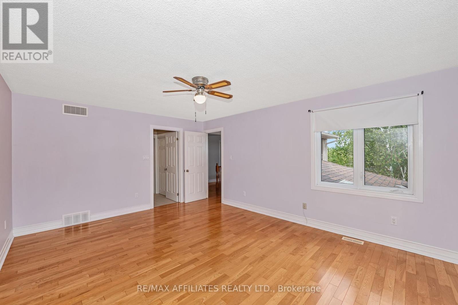 101 Carterfarm Crescent