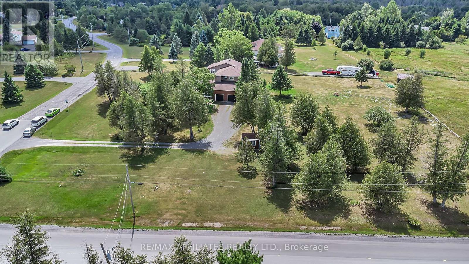 101 Carterfarm Crescent