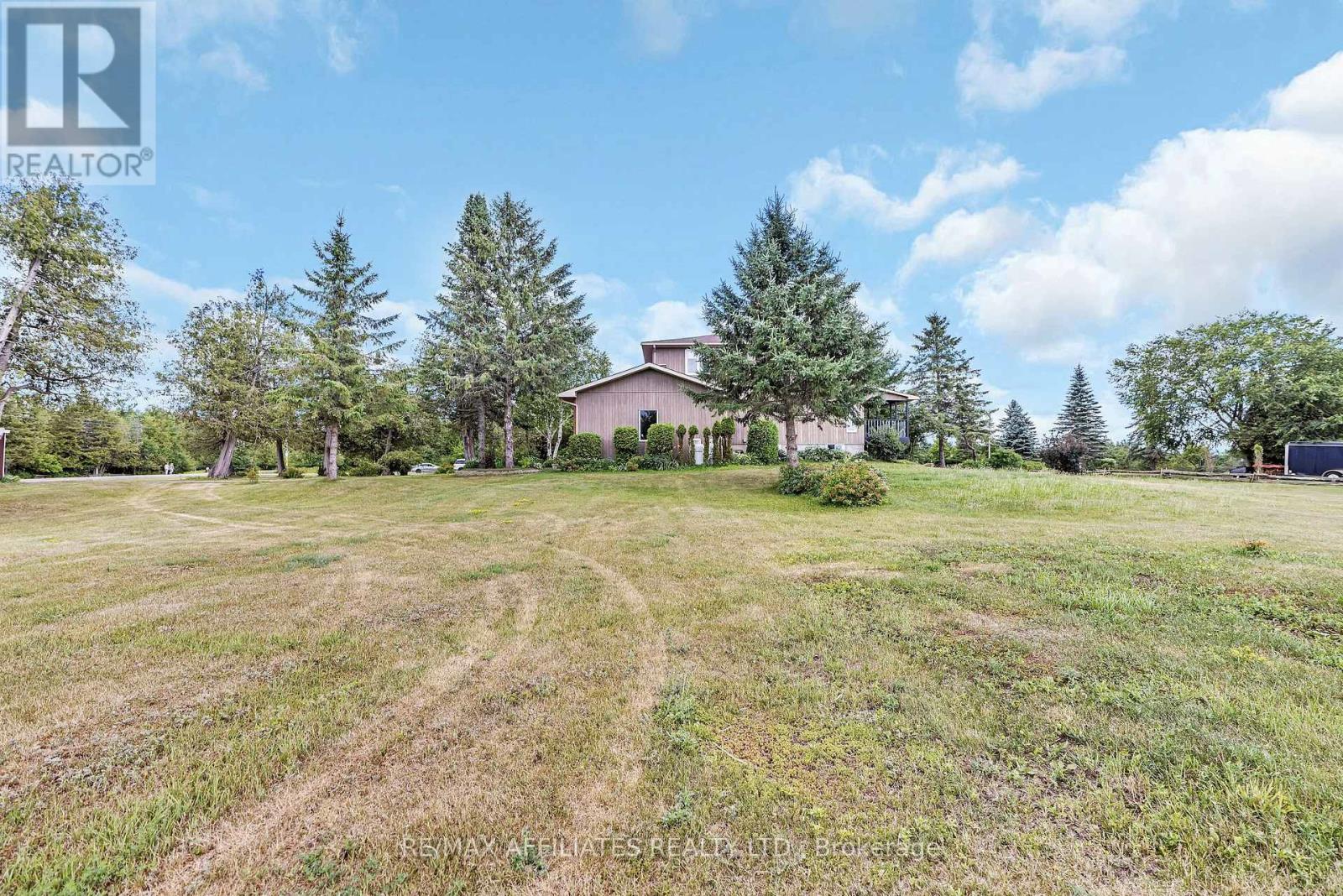 101 Carterfarm Crescent