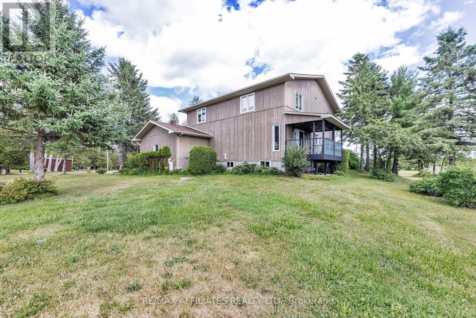 101 Carterfarm Crescent
