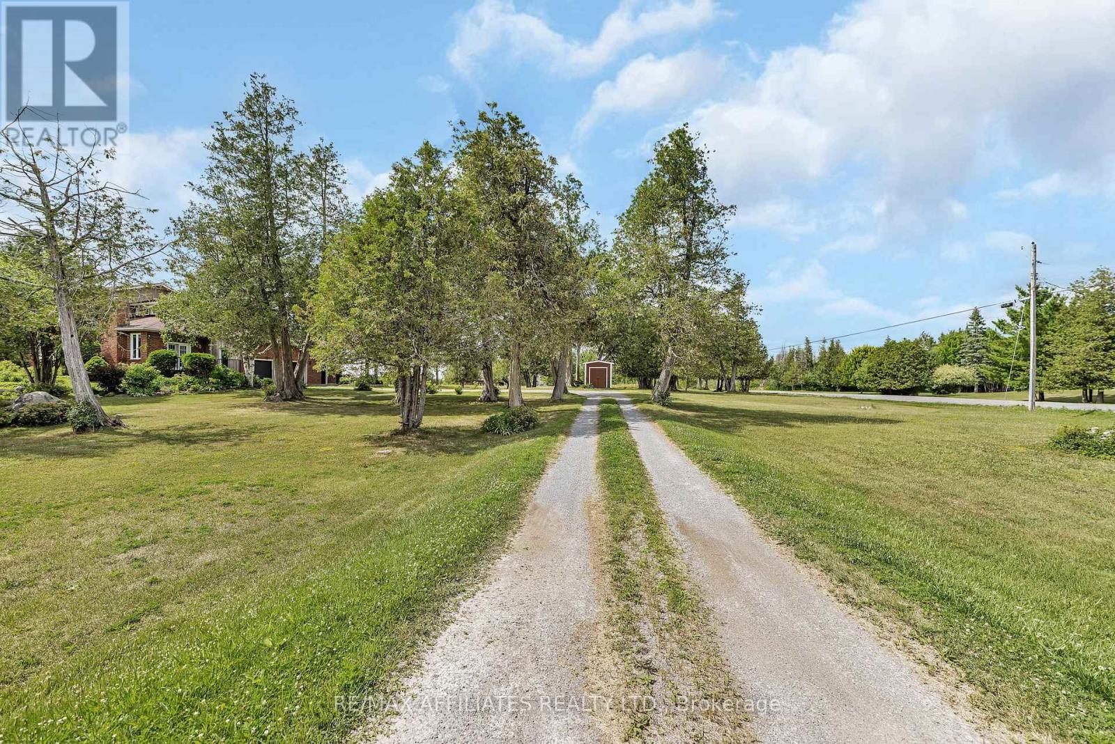 101 Carterfarm Crescent