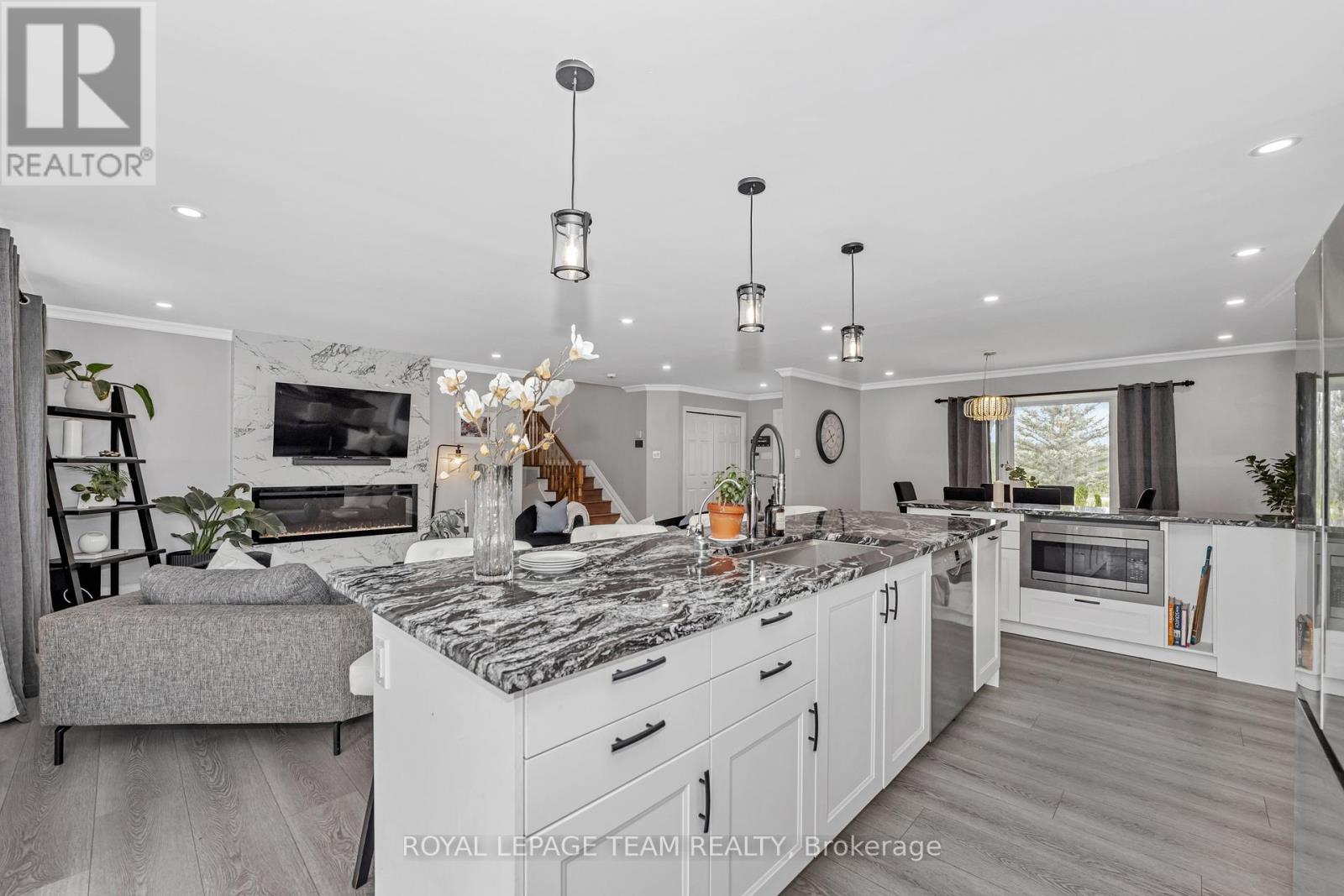 118 Rushing Brook Drive