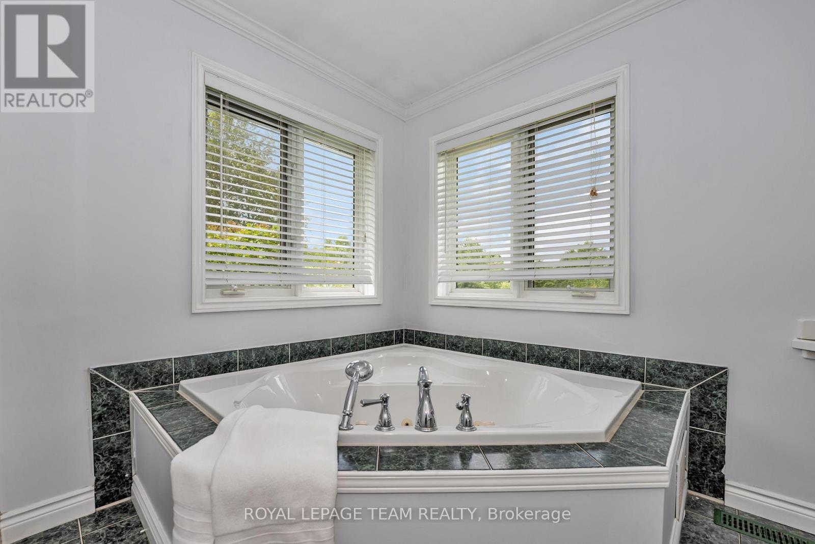 118 Rushing Brook Drive