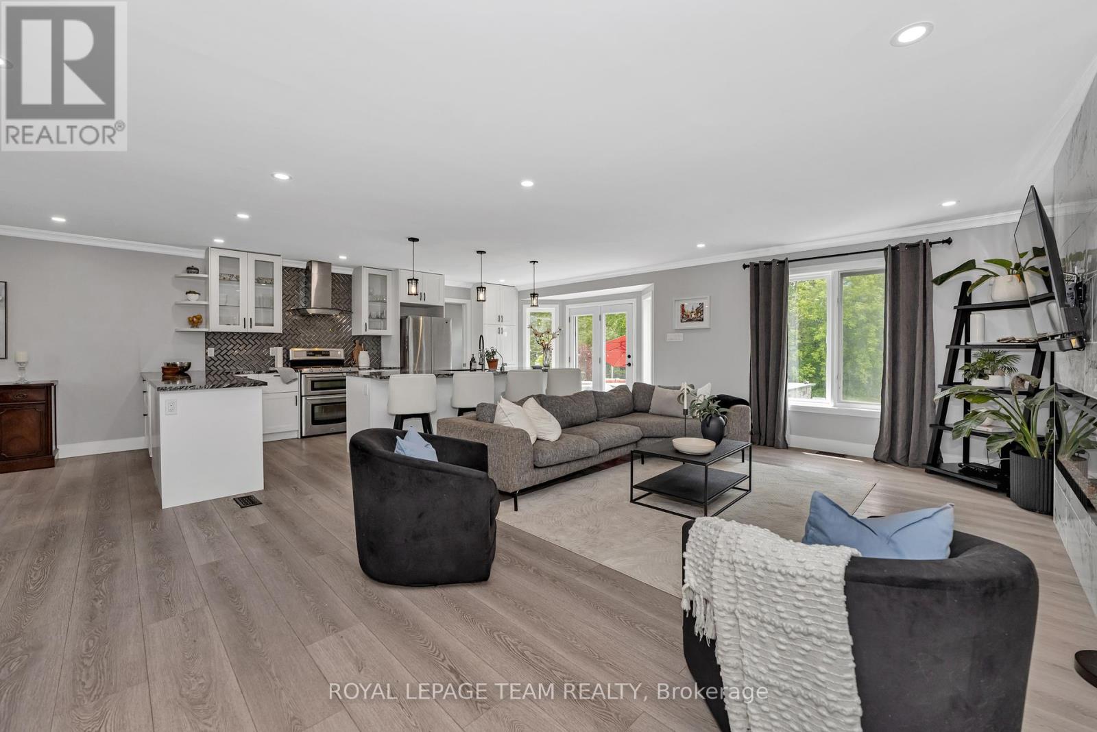 118 Rushing Brook Drive