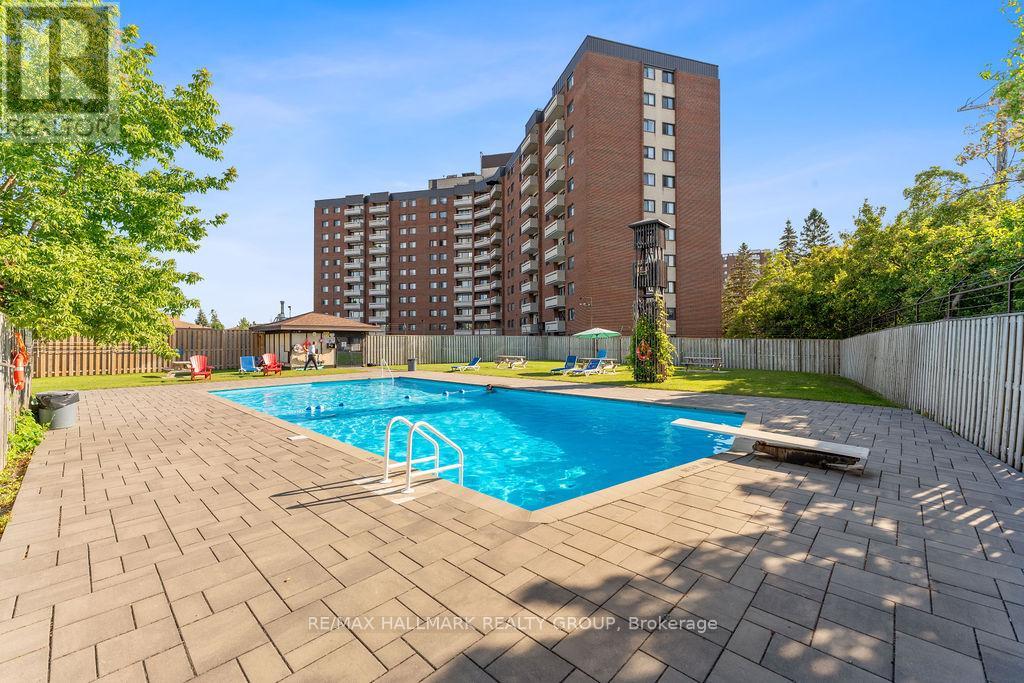 312 - 3100 Carling Avenue
