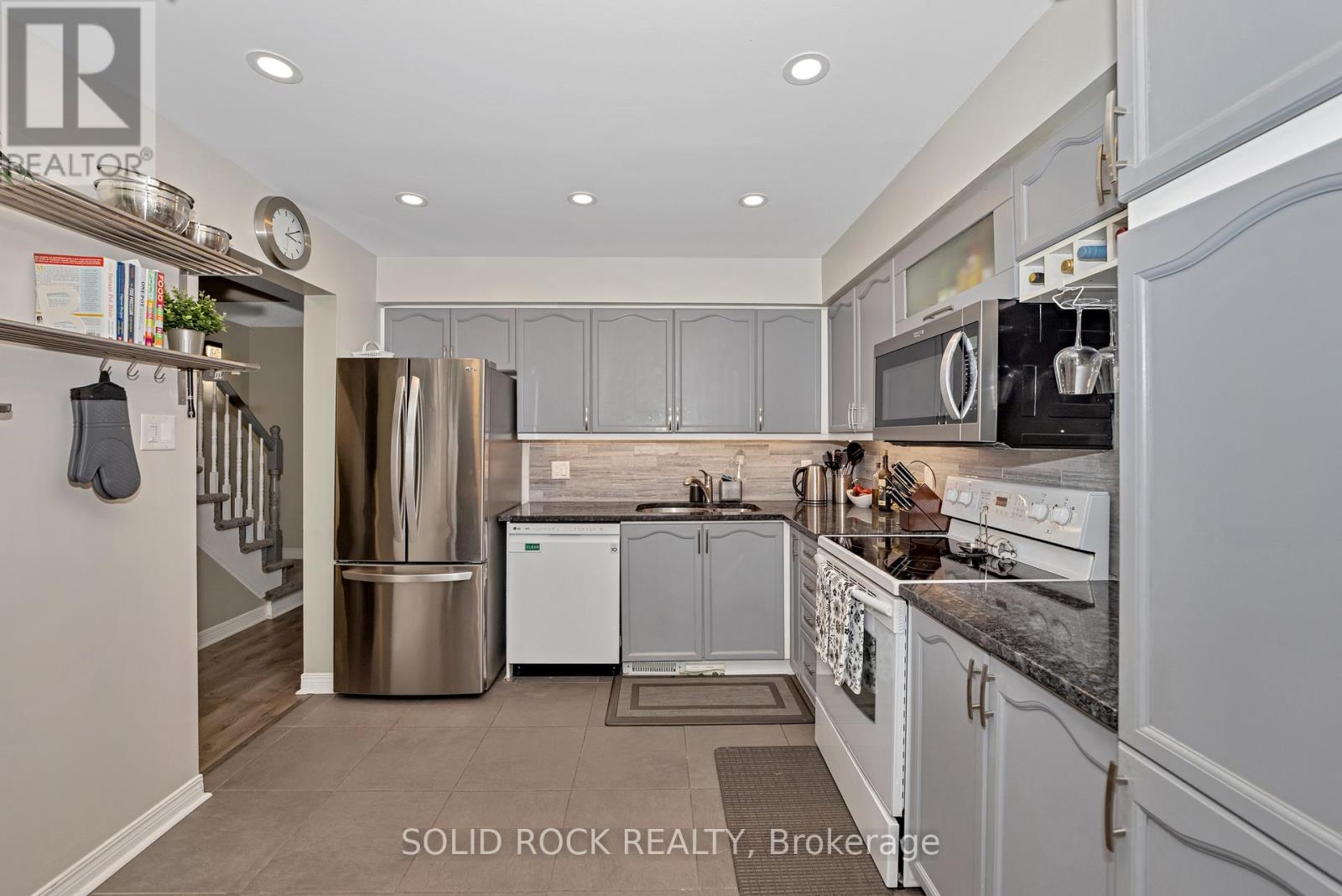 37 Grenadier Way