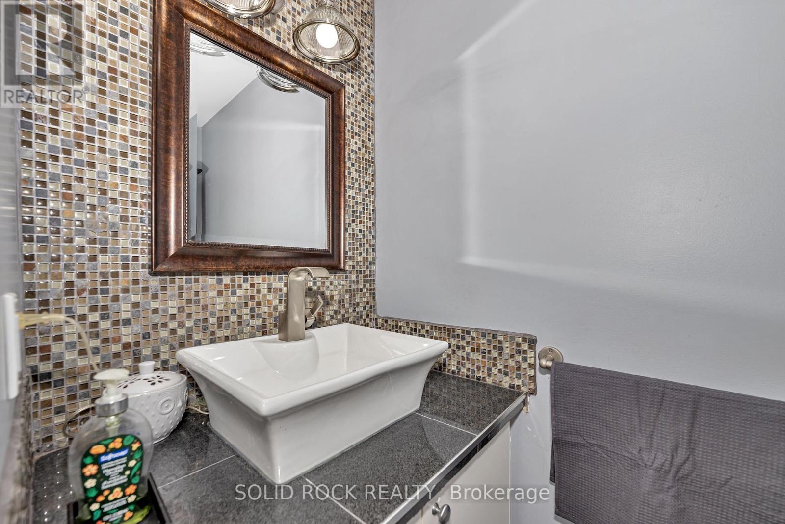 37 Grenadier Way