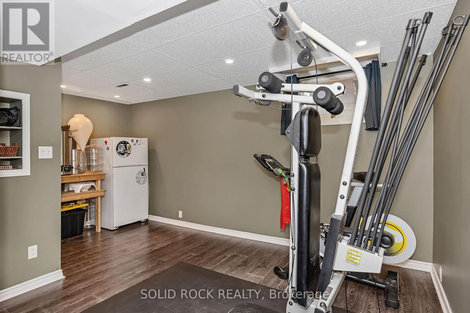 37 Grenadier Way