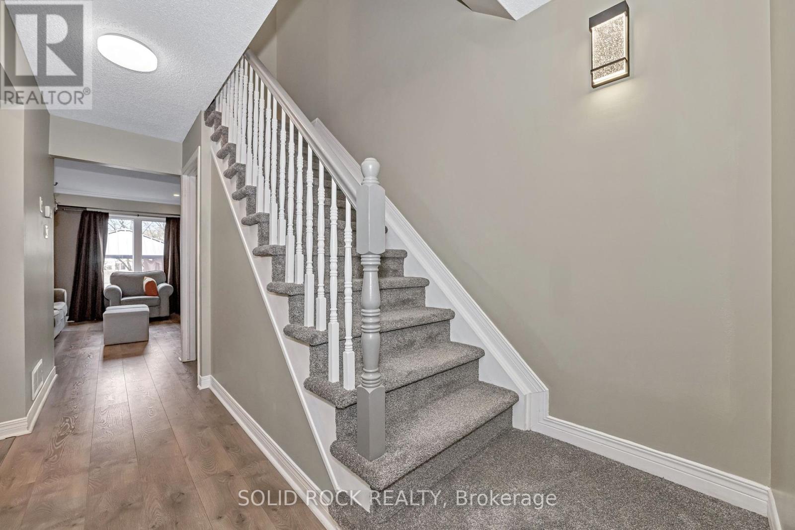 37 Grenadier Way