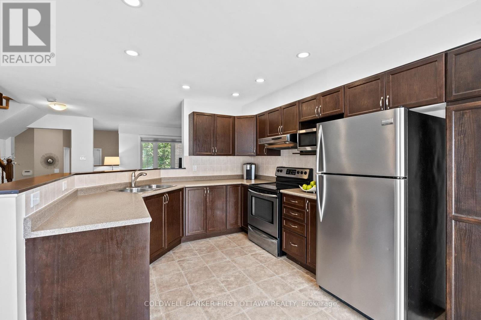 280 Applecross Crescent