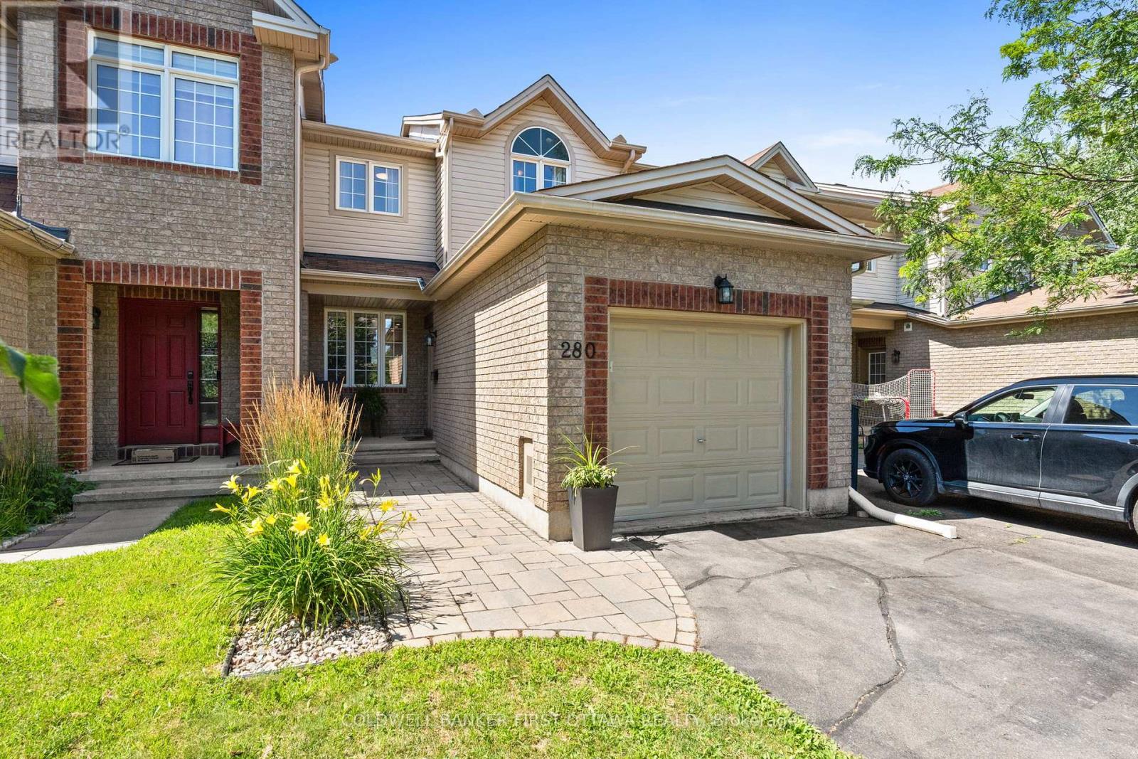 280 Applecross Crescent