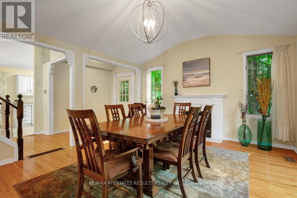 2 Wedgewood Crescent