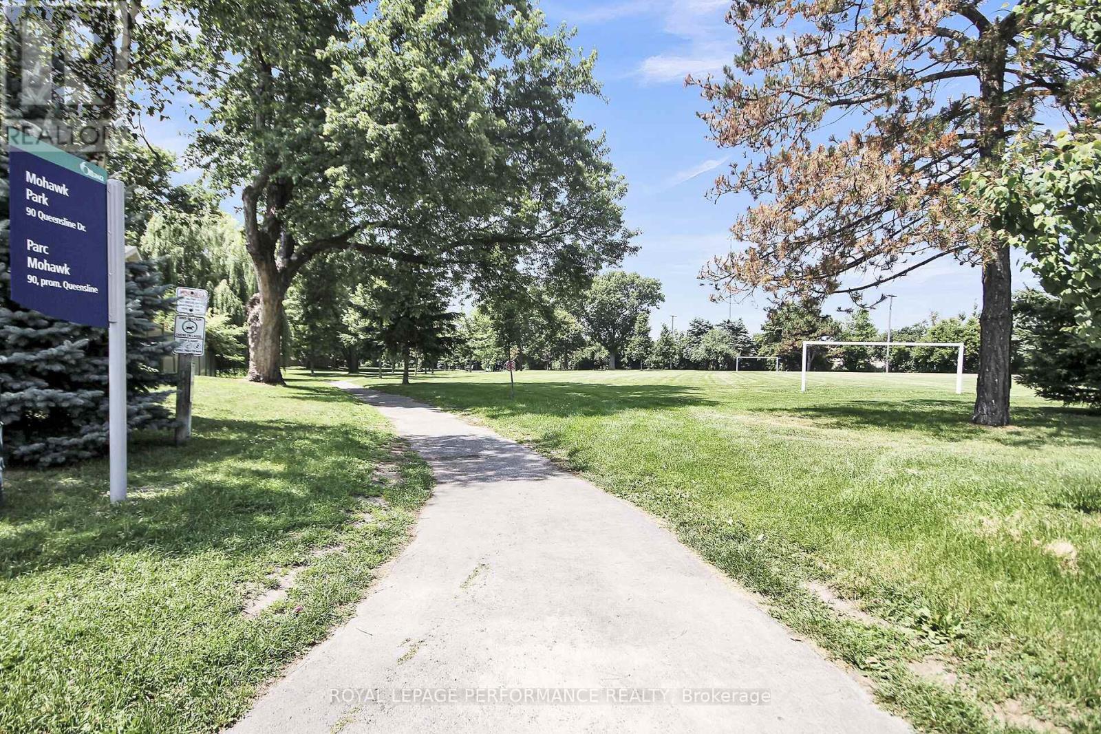 82 Queensline Drive