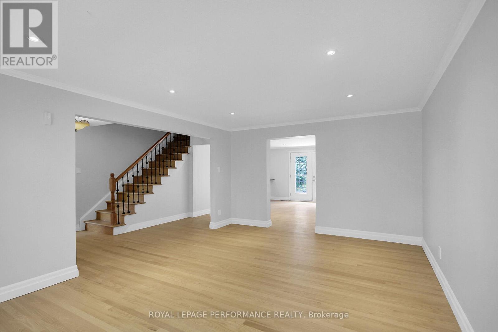 82 Queensline Drive